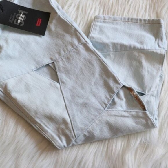 NWT Levis 501 Original Light Blue Wash Cutout Cropped Denim Jeans Size 26 - Picture 9 of 14